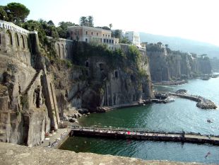 Sorrento cliffs