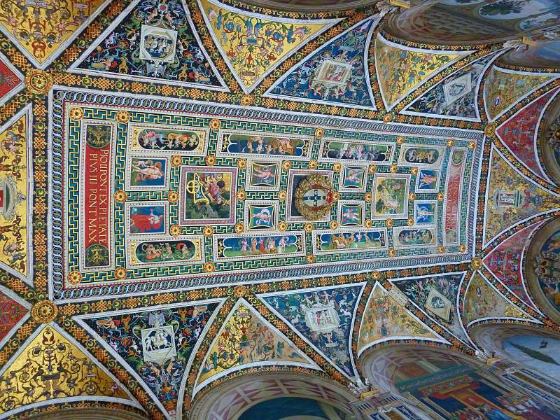 Piccolomini Library ceiling