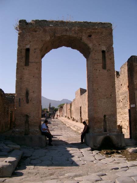 Pompeii street