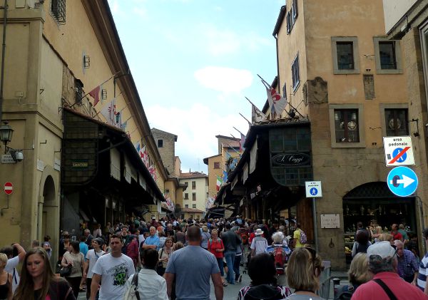 Ponte Vecchio shops