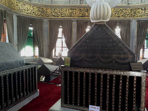 Sultan Abdulhamid 1 coffin